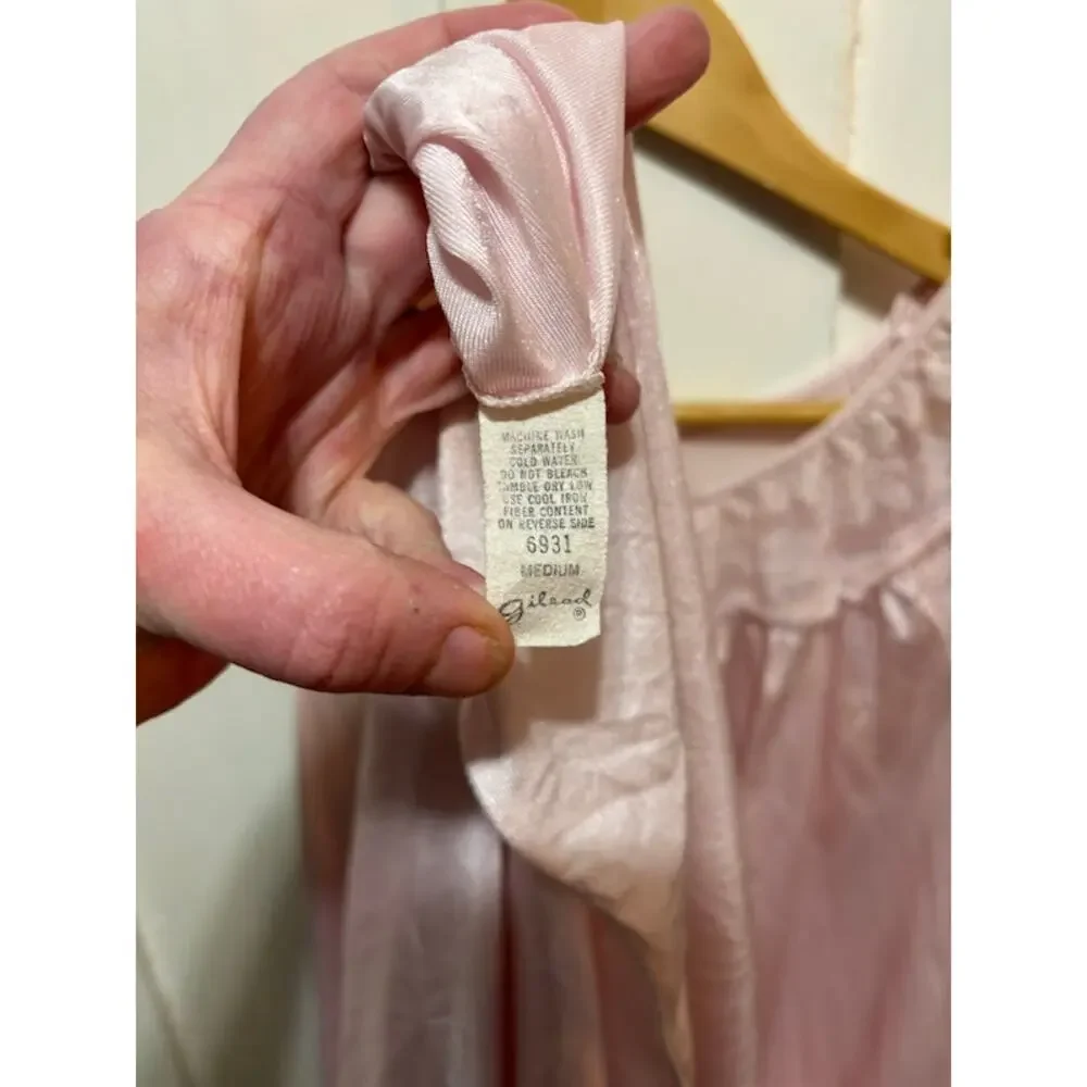 Vintage nightgown 60s Gilead nylon flowy lacy pink sz Medium sheer - Picture 5 of 7
